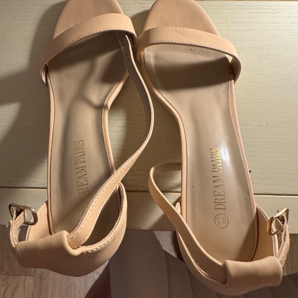 DREAM PAIRS Nude Block Heel Sandals - Size 8.5 - Picture 2 of 3